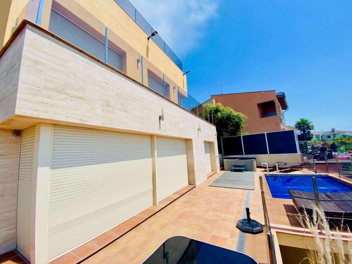 Luxury Villa Investingspain With Sea Views, Pool And Jacuzzi Lloret de Mar Exteriér fotografie